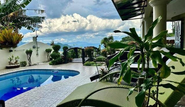 Avana Hills Tagaytay Holiday Villa in Tagaytay
