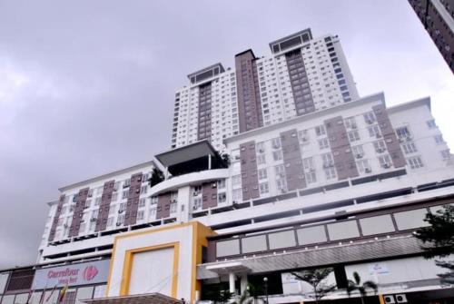 Axis residence