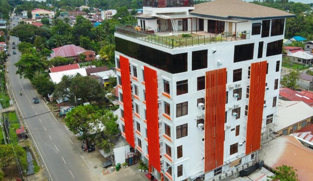 AYA Hotel & Residences Clarin