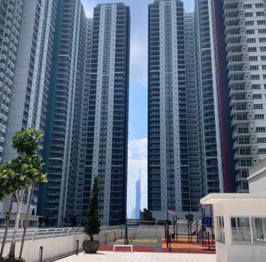 Ayazuki Sky Suite KLCC View 2BR Free Parking Netflix Swimming Pool in Kuala Lumpur