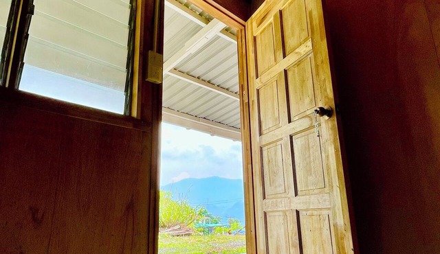 BambooZinc Campstay Pekan Nabalu in Tamparuli