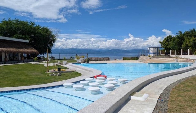 Banana Beach Club