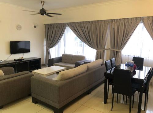 Beach Resort 401 Home Stay SRI SAYANG APARTMENT BATU FERRINGHI 3BEDROOM