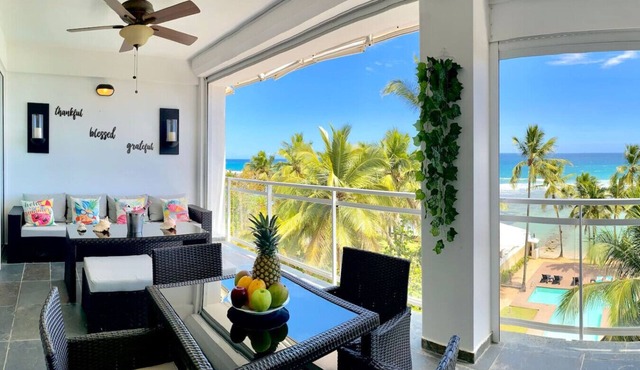 Beachfront 2BR Condo in Juan Dolio – Stylish, Cozy & Fully Equipped Retreat in Playa Juan Dolio
