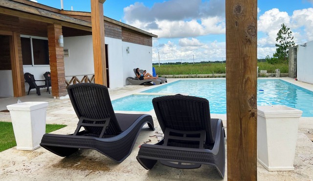 Beautiful Villa in Las Parras with amazing pool. Pet-friendly in Las Parras