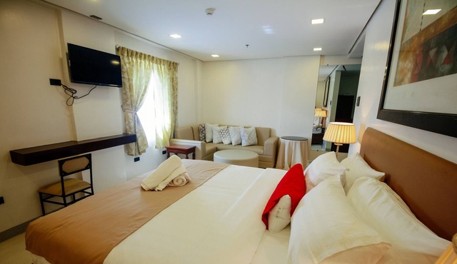 Belltower CSheLi Suites in Bantay