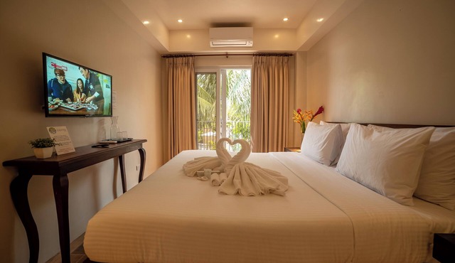 Bernardos Lantia Hotel in Basco