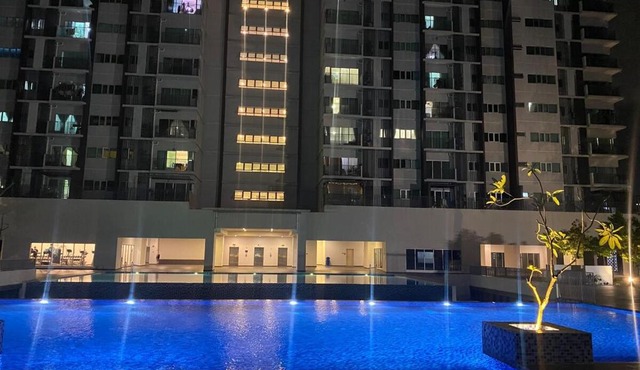 Best Price at Taman Equine free WiFi near MRT &McD