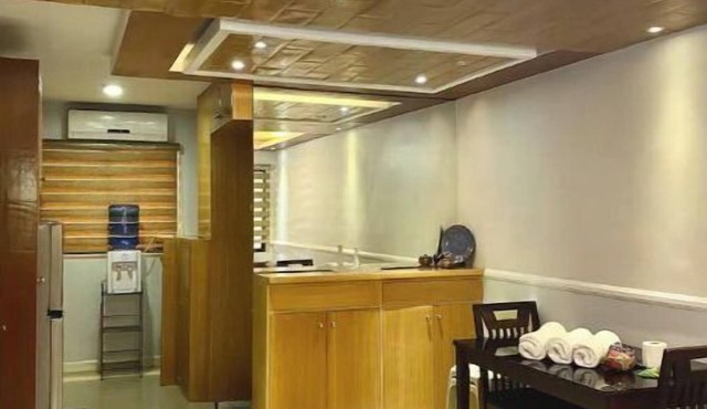 Big Group 2BR with 3AC Resort Condo beside SM Mall!