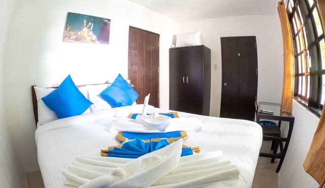 Blue Ribbon Dive Resort in Mabini