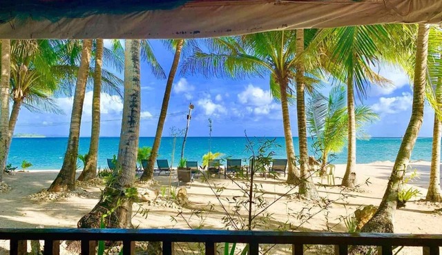 Borawan Island Resort in Padre Burgos