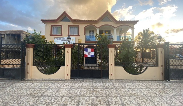 Brand new colorful villa style apartment/hotel in Municipio Consuelo
