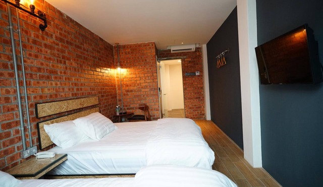 Brick Box Hotel