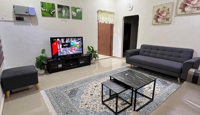 Bukit Tenang Homestay Melaka 3 Bedrooms 2 Bathrooms in Malacca
