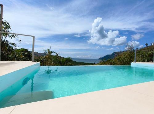 C&Sea view apartment-Pool -Terrace-WiFi Starlink