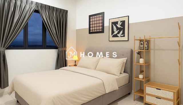 C180 Trader Park Vintage Balcony Family Suite #19 in Cheras