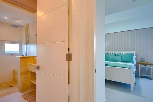 Caribbean Sea Breathless Views Apartment in La Puntica de Juan Dolio