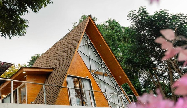 Casa Del Valle A-Frame in Oslob