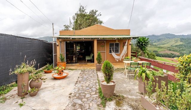 Casita Alta Constanza, breathtaking views Pet Friendly in Concepción de La Vega