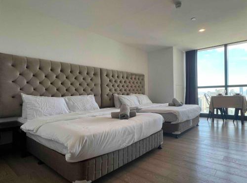Century Spire Residences by Season Staycation in Manila