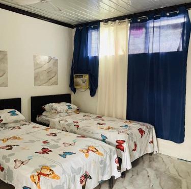Cherry Travellers Inn in Sampong