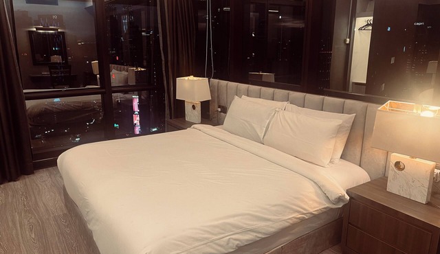 Chic 2-bedroom hotel suites with AC, fitness room in vibrant Kuala Lumpur in Kuala Lumpur