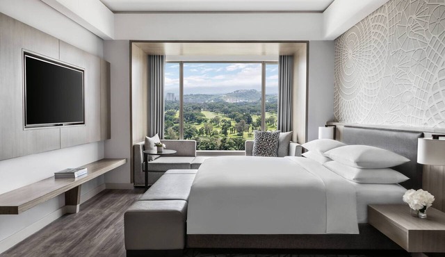 Clark Marriott Hotel in Mabalacat City