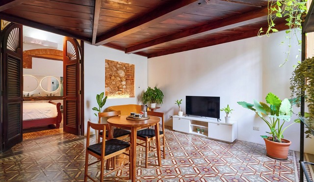 Comfort & ancient beauty meet in Santo Domingo