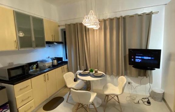 Comfy Artsy Studio in BGC in Manila