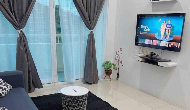 Condo 3 bedroom @ Georgetown Gelugor USM Queensbay in Gelugor