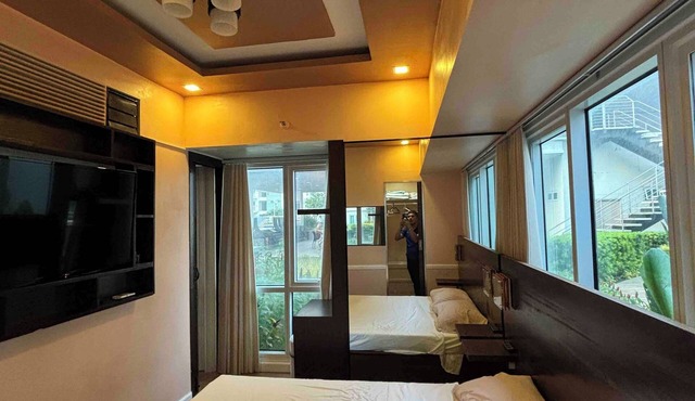 Condo In Abreeza Huge Terrace fronting Pool