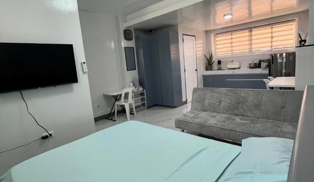 Cornerside Apartment in Batac