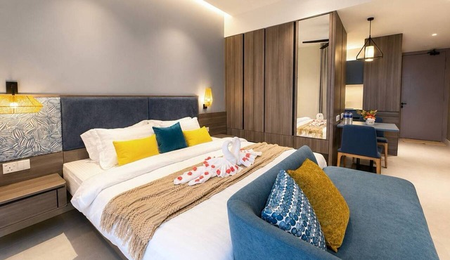 Couple Studio | Private Balcony | Infinity Pool in Pantai Cenang