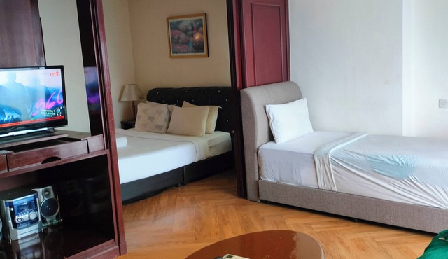Cozy 1-bedroom apartment in fabulous Kuala Lumpur with AC and gym access in Kuala Lumpur