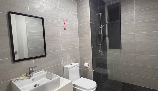 Cozy 1-bedroom apartment with AC in soothing Kuala Lumpur