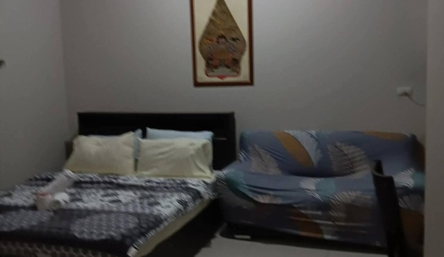 Cozy 1-bedroom building in peaceful Pasay City with AC and gym