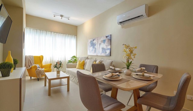 Cozy 1BR Retreat ● Rooftop Jacuzzi & Gym ● Bella Vista, Santo Domingo in Santo Domingo
