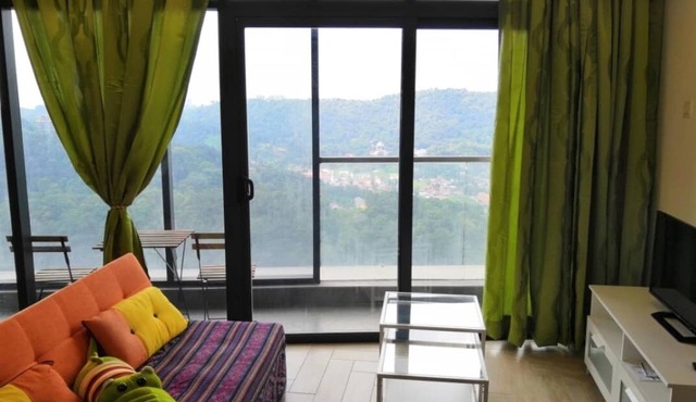 Cozy 2R2B Hotel Suite in the Golden Triangle of PJ in Petaling Jaya