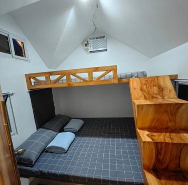 Cozy Small Resthouse Gated Parking Wi-Fi in Baguio