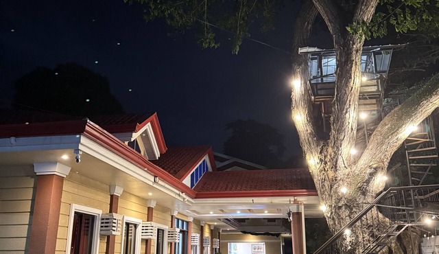 Cozy Stop Inn