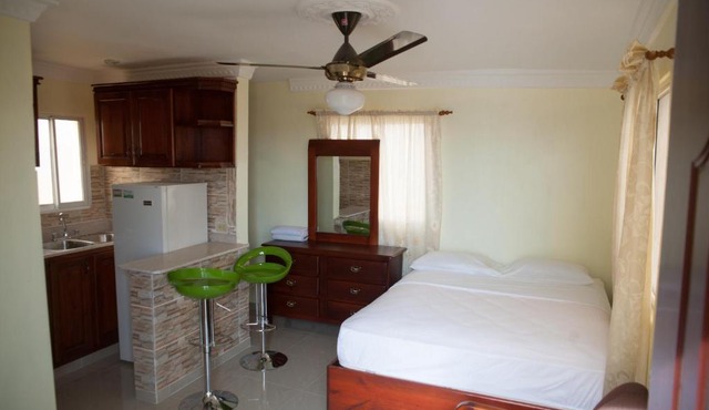 Cozy Studio with Private Kitchen 300 Mbps Wi-Fi Near SDQ Airport in La Viva