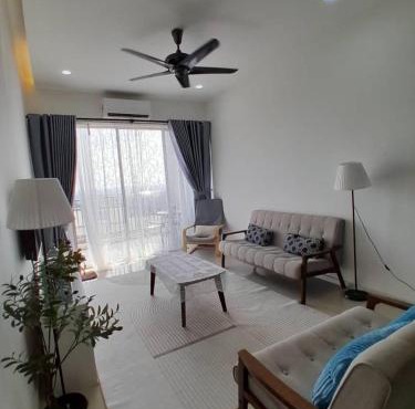 Crystal Heights Cozy House in Taiping