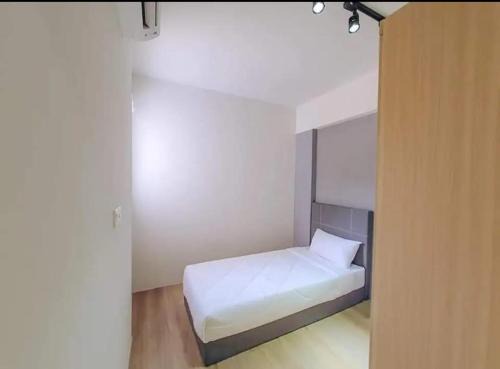 D'Familia Homestay V21 Residence