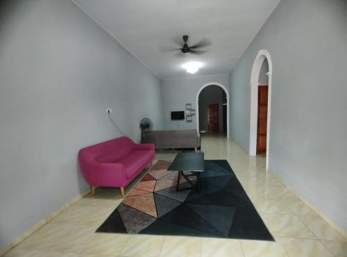 DAHLIA HOMESTAY Batu Pahat