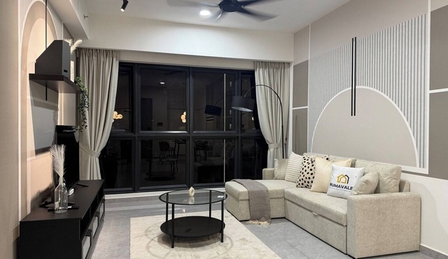 Deluxe 2BR @ Agile Bukit Bintang | Wi-Fi + Parking