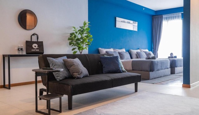 Deluxe Seaview Suite Twin Bed by The Only Bnb in Tanjong Tokong