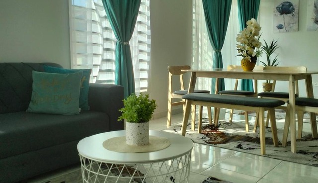 DSara Homestay Fully Furnished 3 Bedrooms Aircond Living Room and All Bedrooms Near Town
