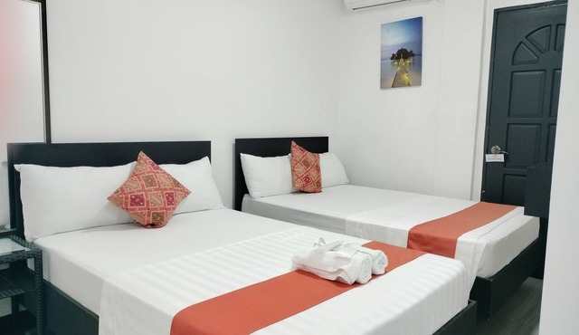 E & F Condotel