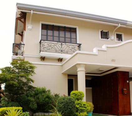 Eagle Ridge Family Vacation House in General Trias