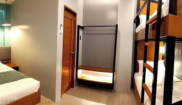 ECL Travellers Inn in Malay